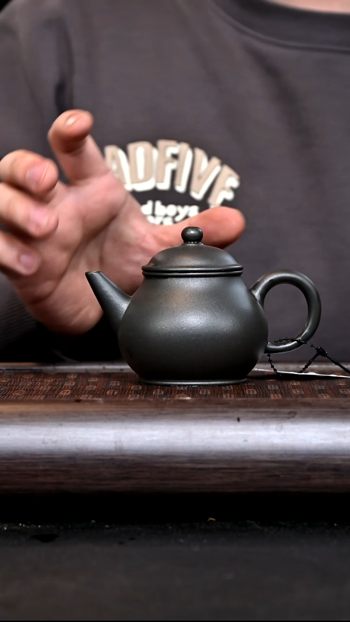 紫砂茶壶EF16765 芭乐水平 底槽清还原烧