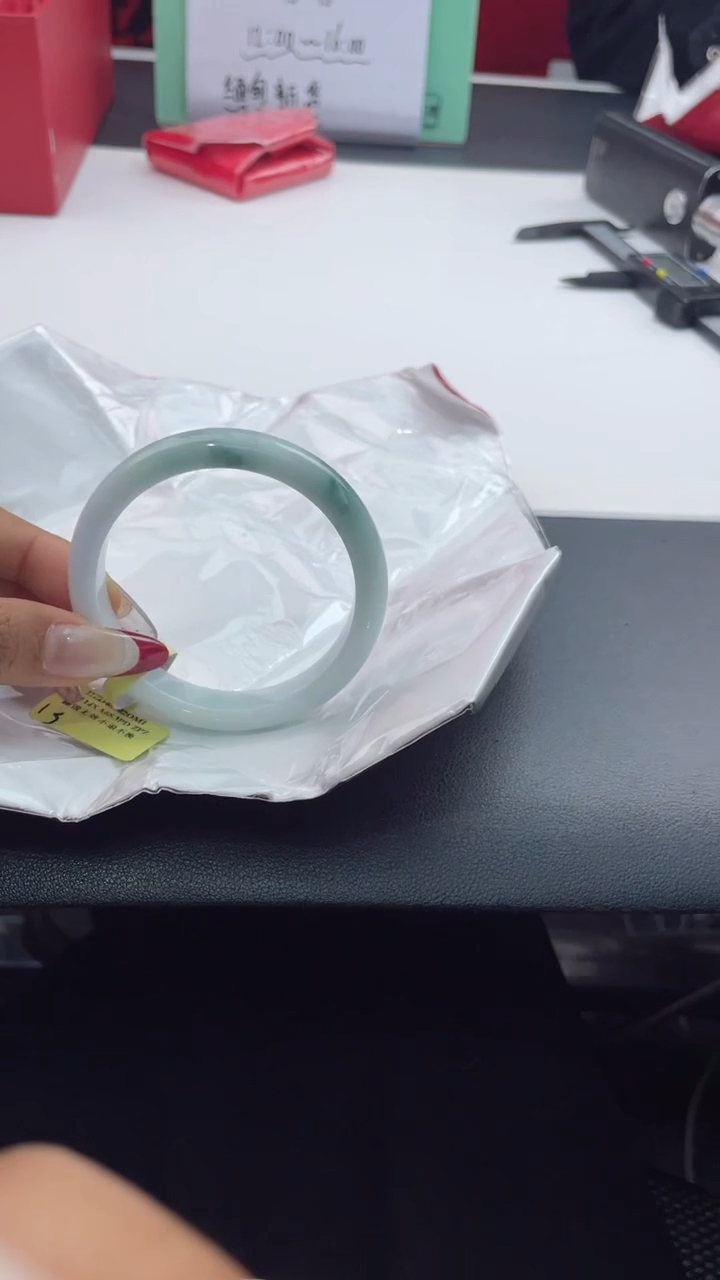 【闪购商品】翡翠手镯未镶嵌8翡翠手镯