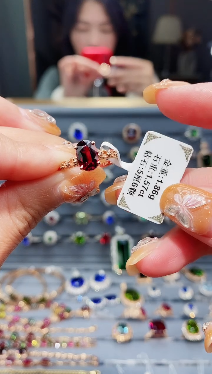 【闪购商品】碧玺戒指18K金镶嵌1.57ct