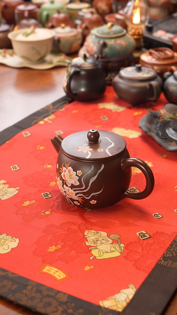 茶壶紫砂紫泥花香蝶汉瓦壶