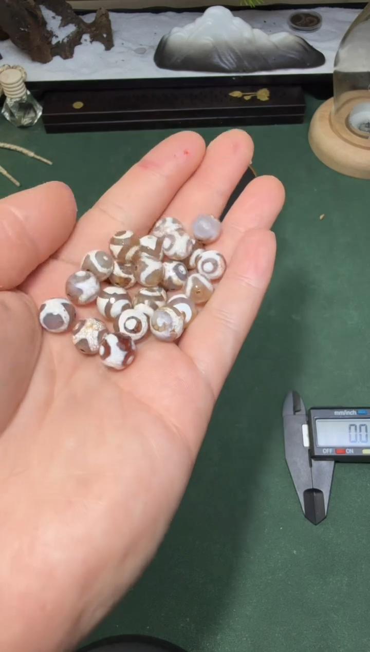 玛瑙/玉髓1未镶嵌三眼小天天1.0单颗多样性发其一