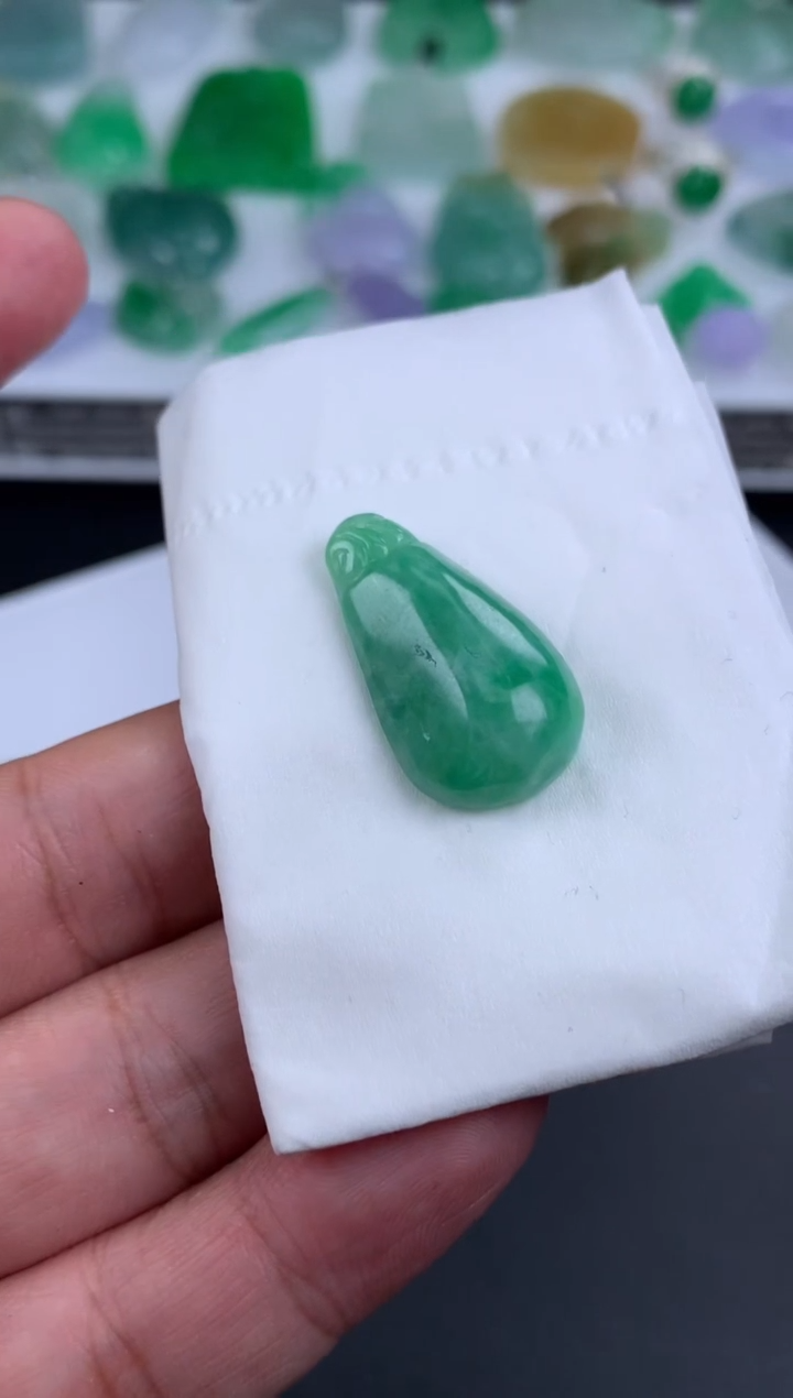 【闪购商品】定制翡翠未镶嵌翡翠