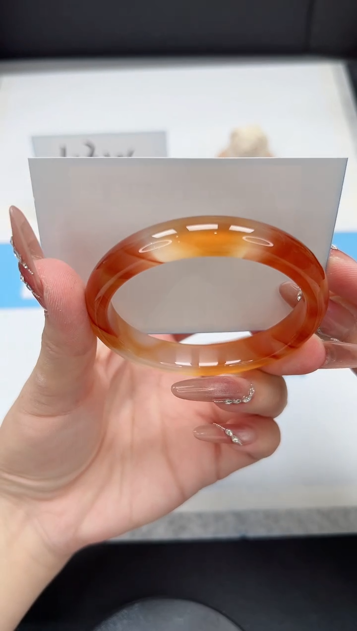 【闪购商品】石英质玉手镯未镶嵌42/锦鲤58.5