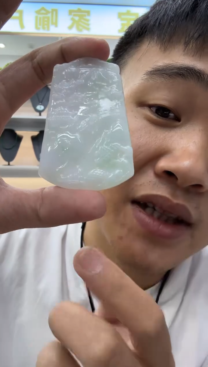 颈饰未镶嵌翡翠天然翡翠A货孤品一件