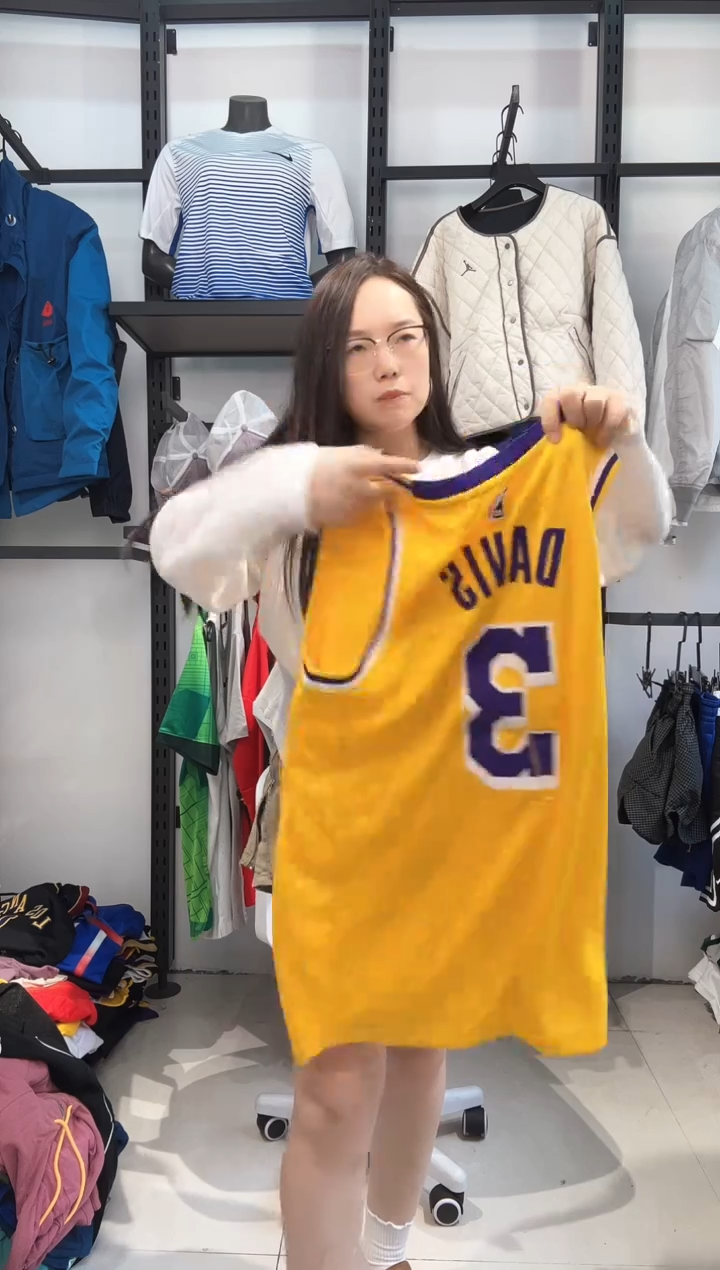 2466   编码  耐克卫衣服饰过款为准 尺码