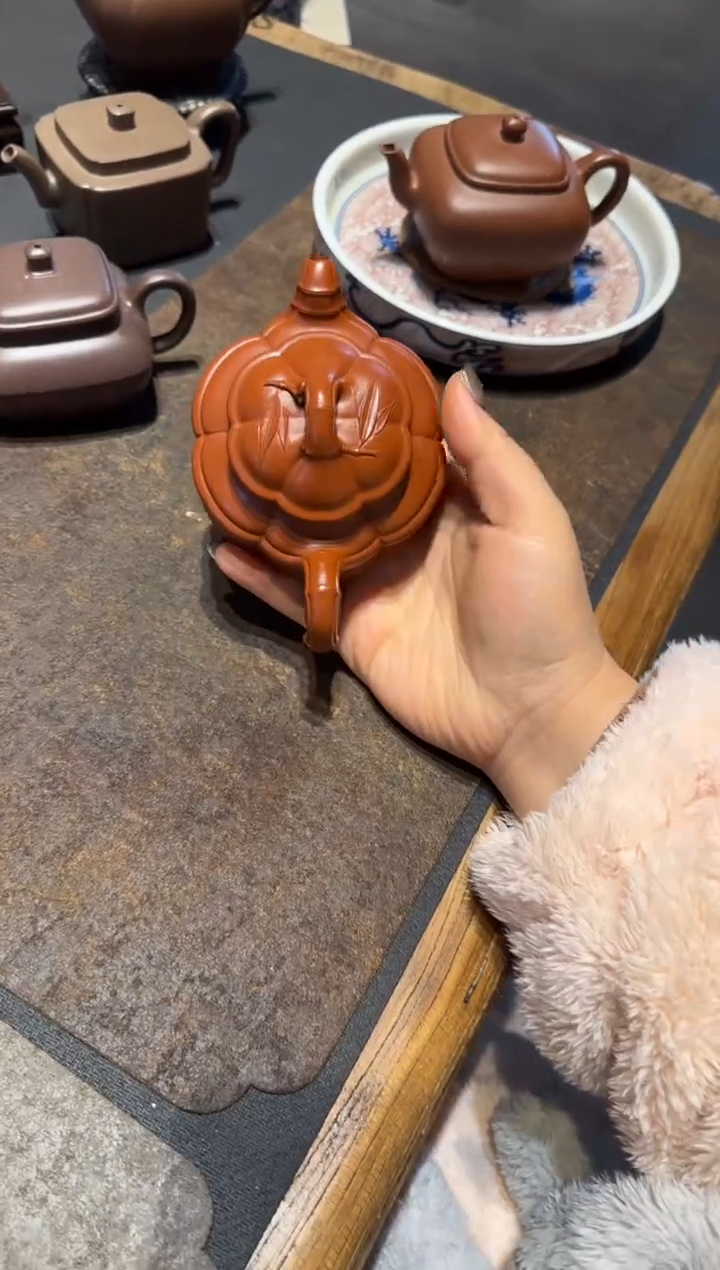 【闪购商品】紫砂茶壶海棠双线竹鼓