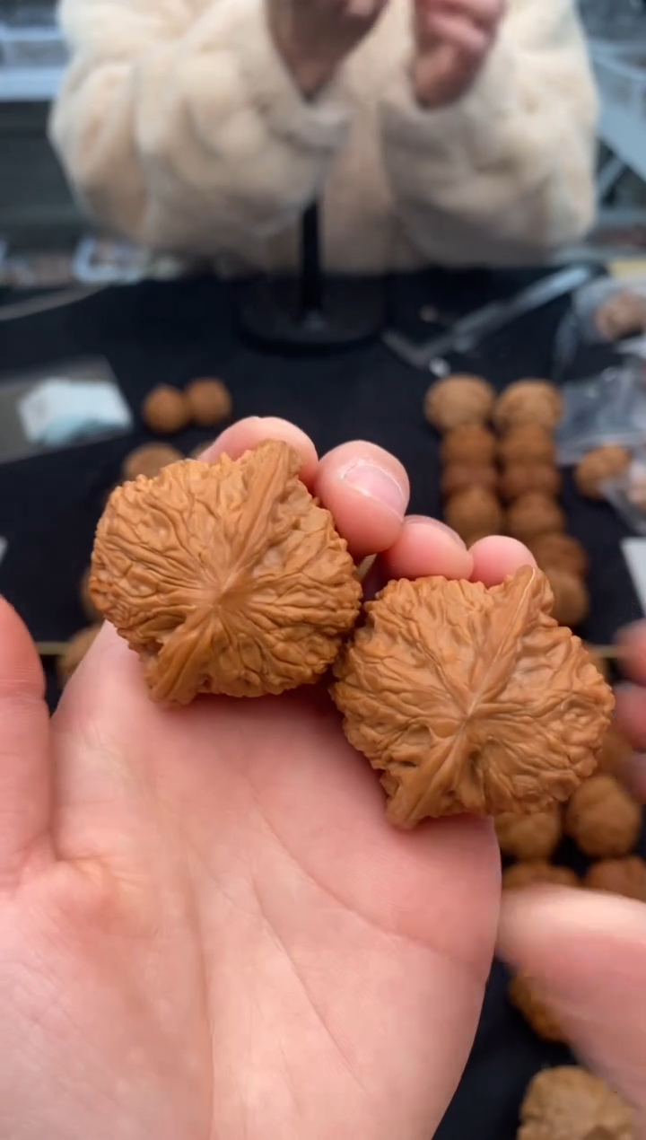 【闪购商品】文玩核桃把件山地磨39-t033