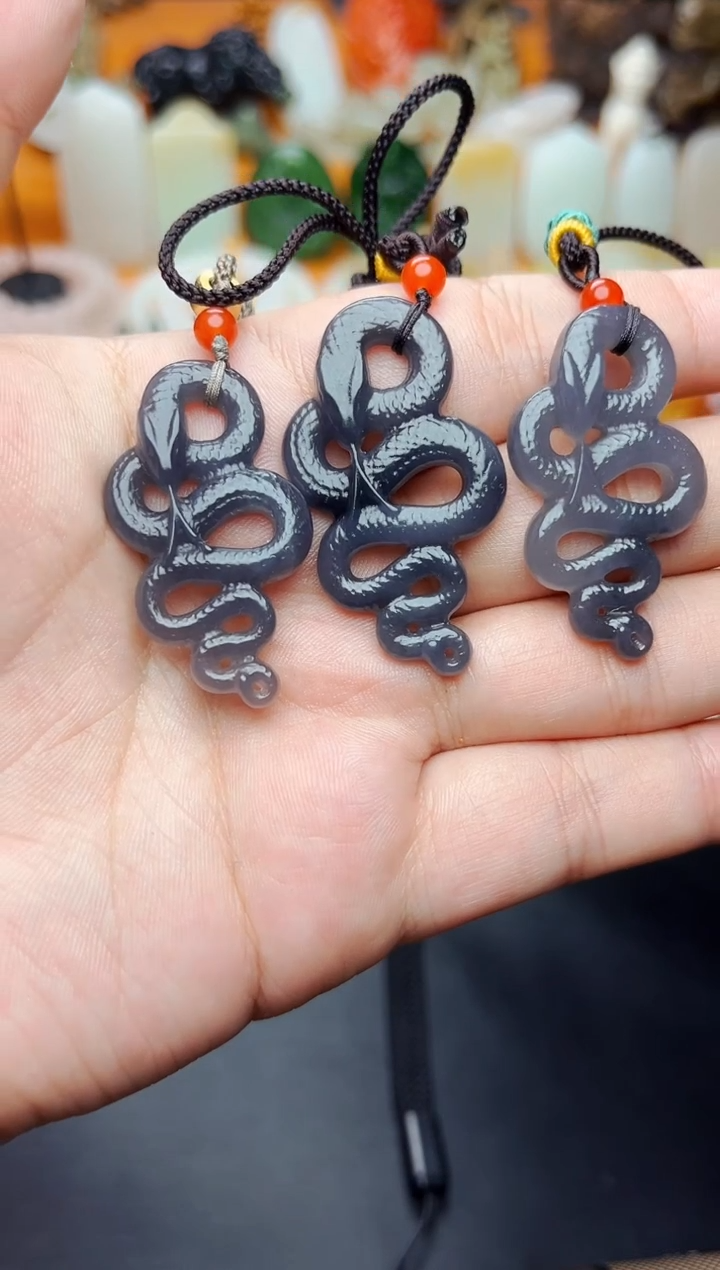 【闪购商品】和田玉颈饰未镶嵌蛇多样性拍一发一01