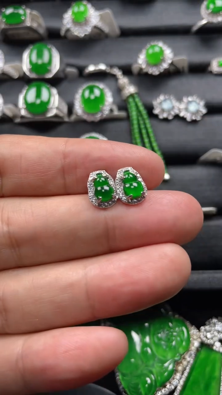 【闪购商品】翡翠耳饰银S925镶嵌翡翠