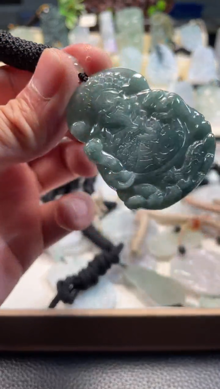 颈饰未镶嵌翡翠12/08/217