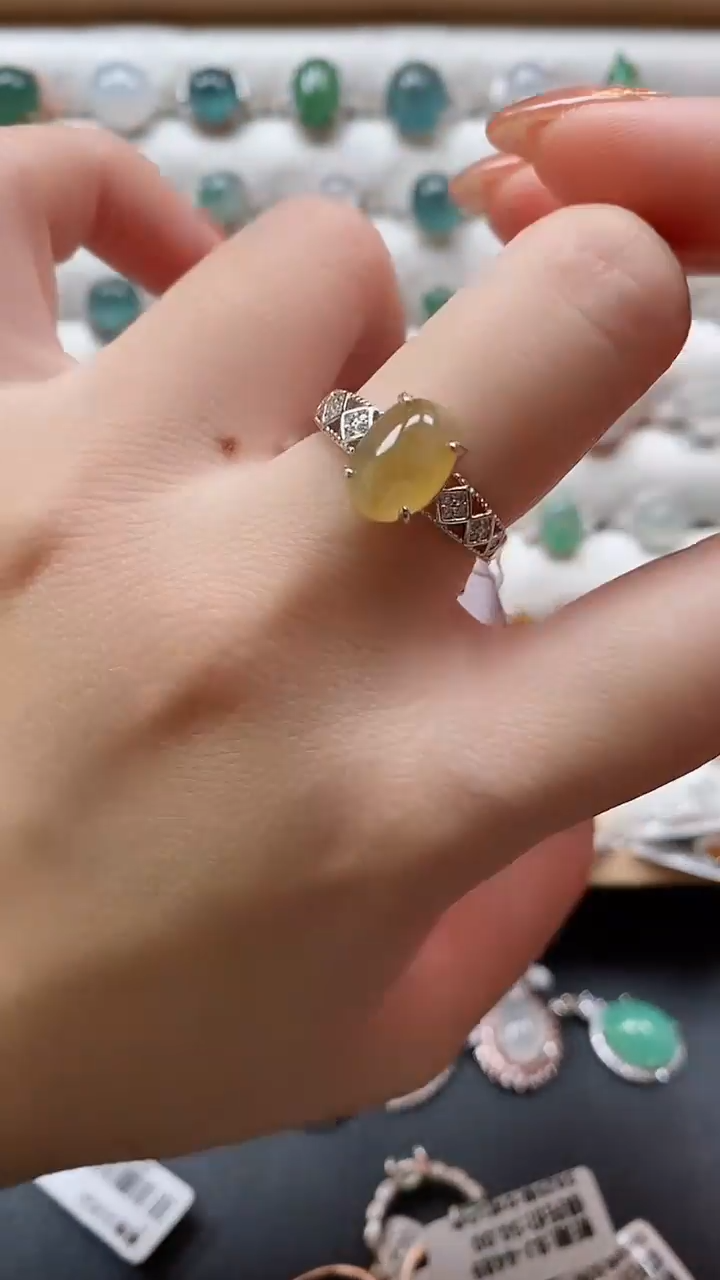 【闪购商品】翡翠戒指银S925镶嵌一物一证一礼盒