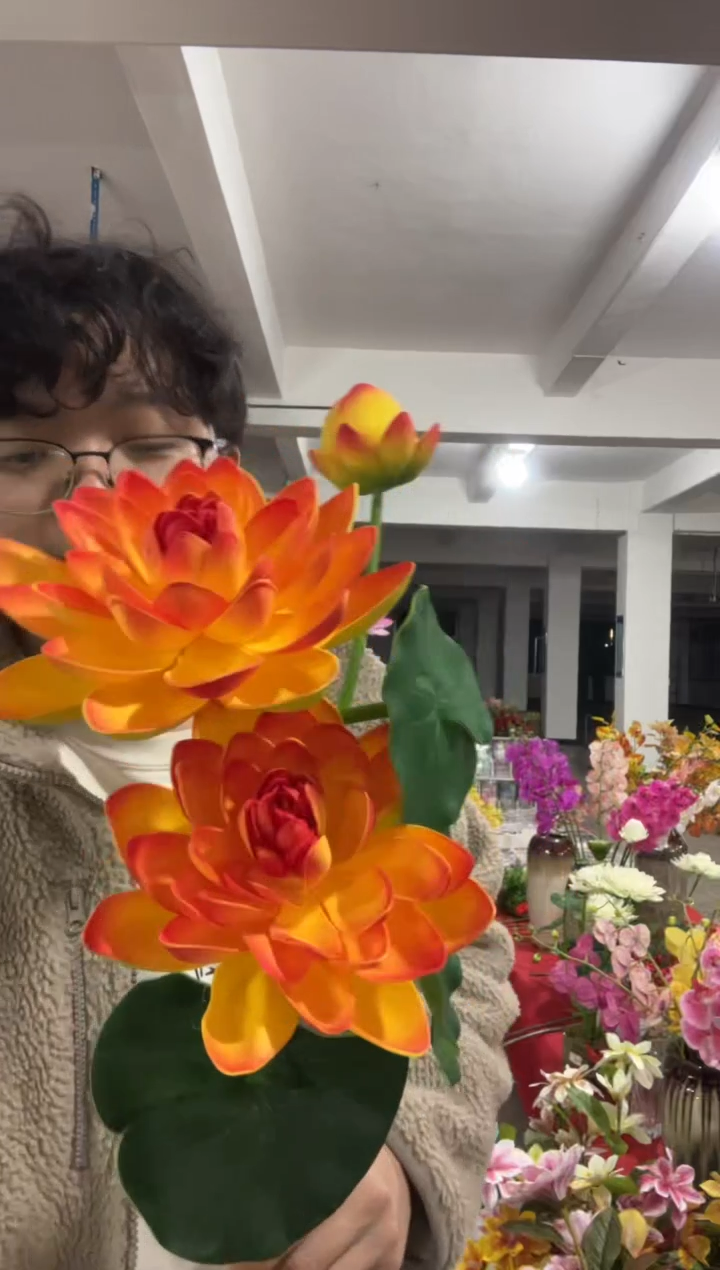 【闪购商品】仿真花朵荷花1束