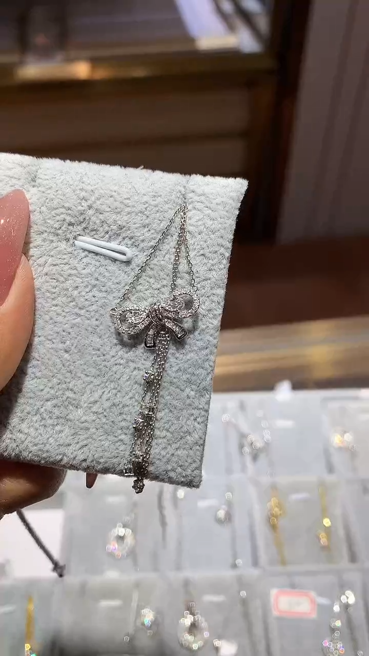 【闪购商品】钻石项链18K金镶嵌项链