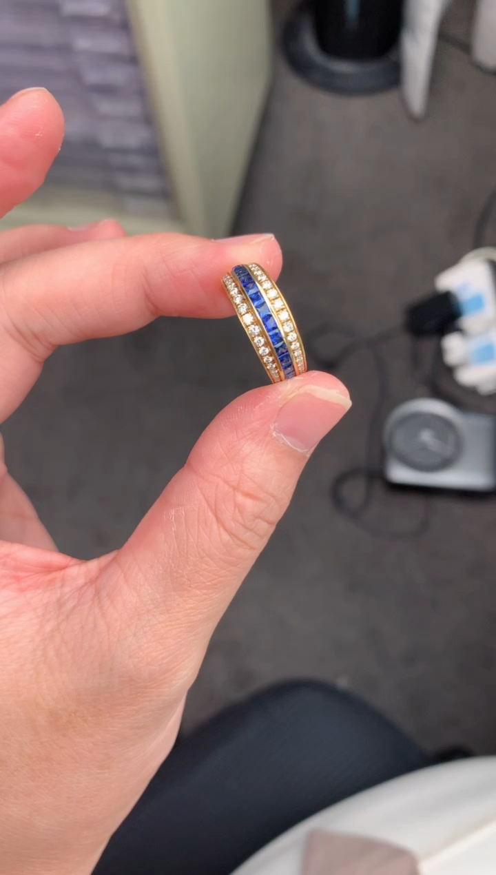 【闪购商品】蓝宝石戒指18K金镶嵌90分皇家蓝戒指