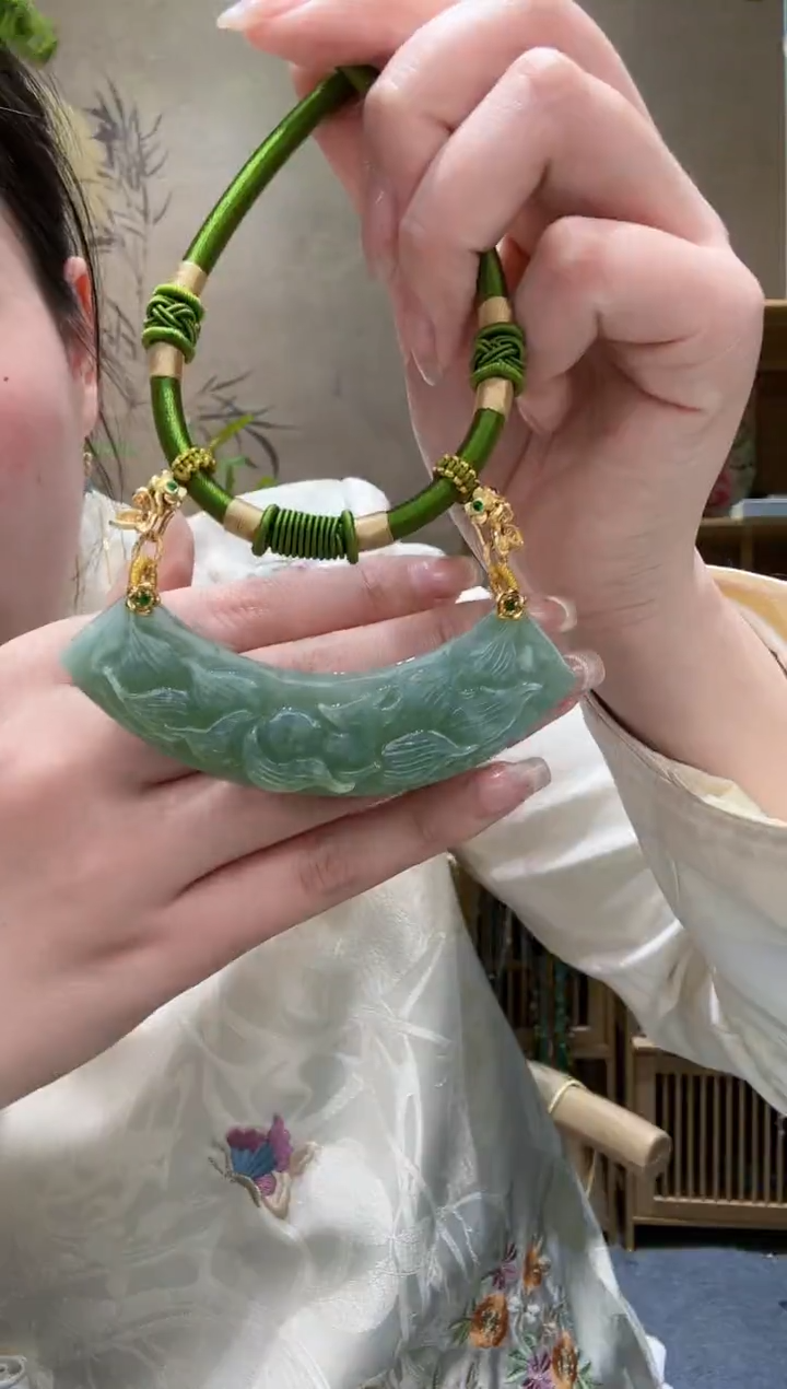 【闪购商品】翡翠颈饰未镶嵌吊坠