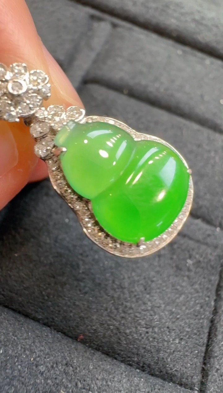 【闪购商品】翡翠18K金镶嵌吊坠(不含链)多样性团购发一件