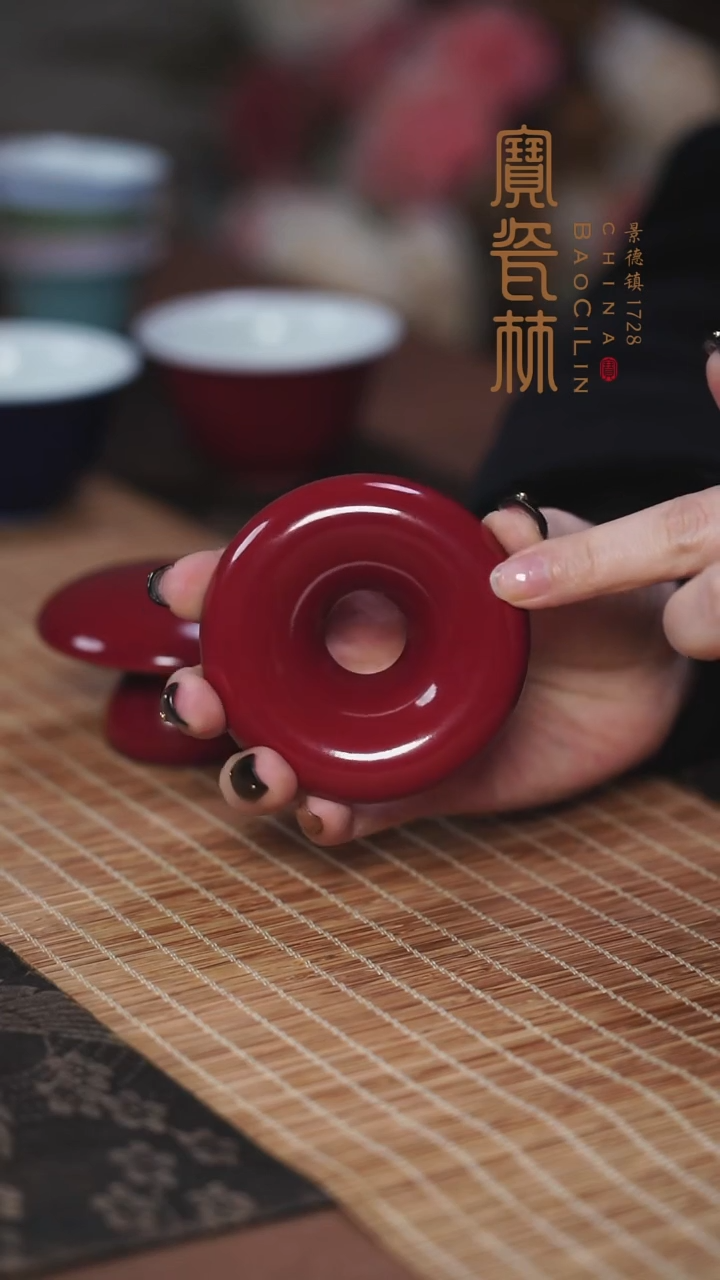 玫瑰红甜甜圈盖置