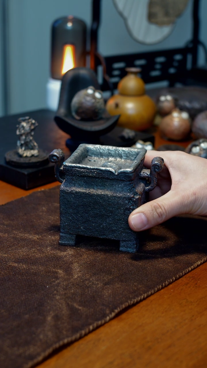 【闪购商品】柴烧四方鼎香炉建水260ml