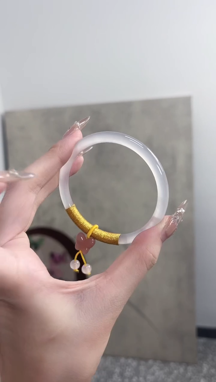 【闪购商品】玛瑙/玉髓手镯未镶嵌56圈 需要包容