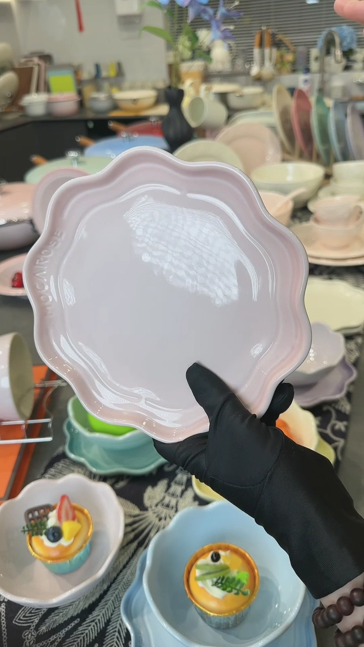 【闪购商品】瓷炻彩花边盘18cm-樱花粉