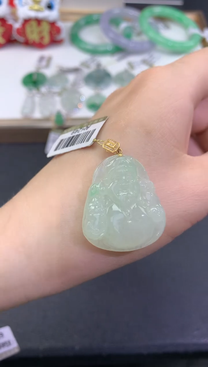 【闪购商品】翡翠颈饰18K金镶嵌         