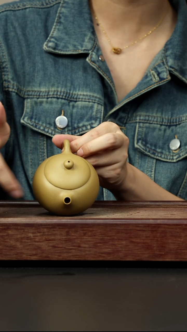紫砂茶壶黄金段 西施