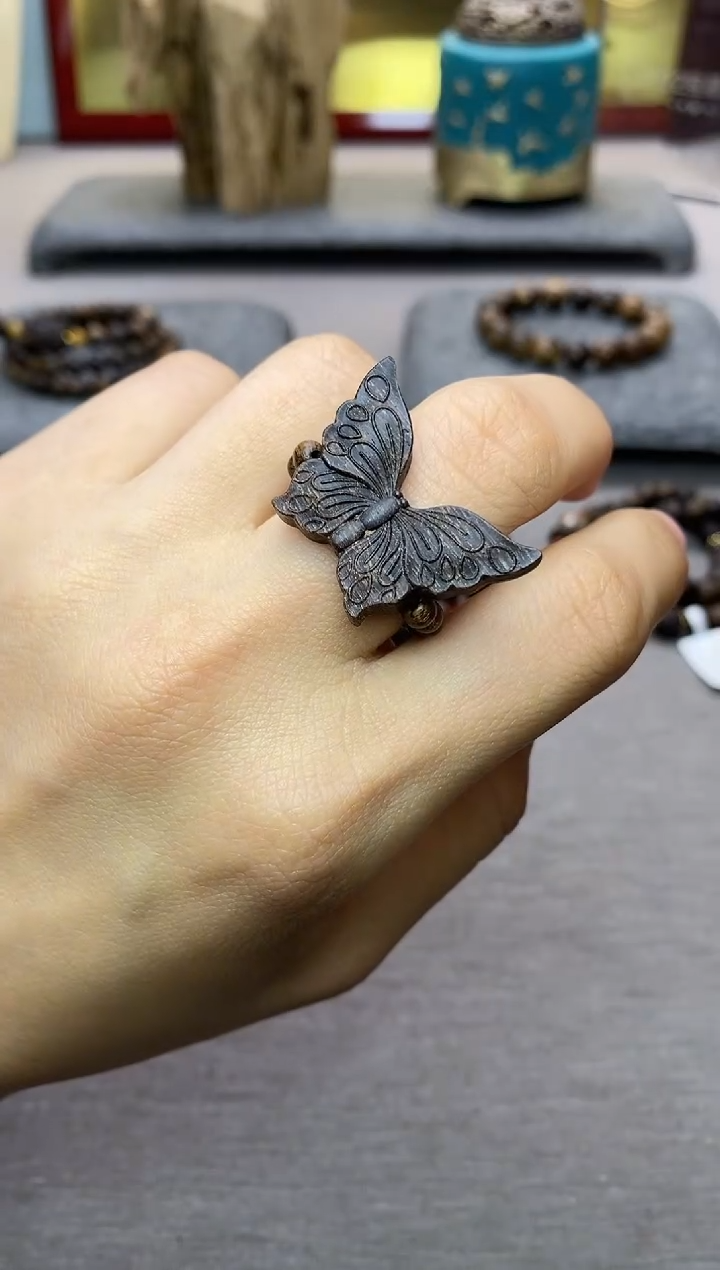 【闪购商品】沉香手串顺化紫棋楠沉香 蝴蝶 戒指