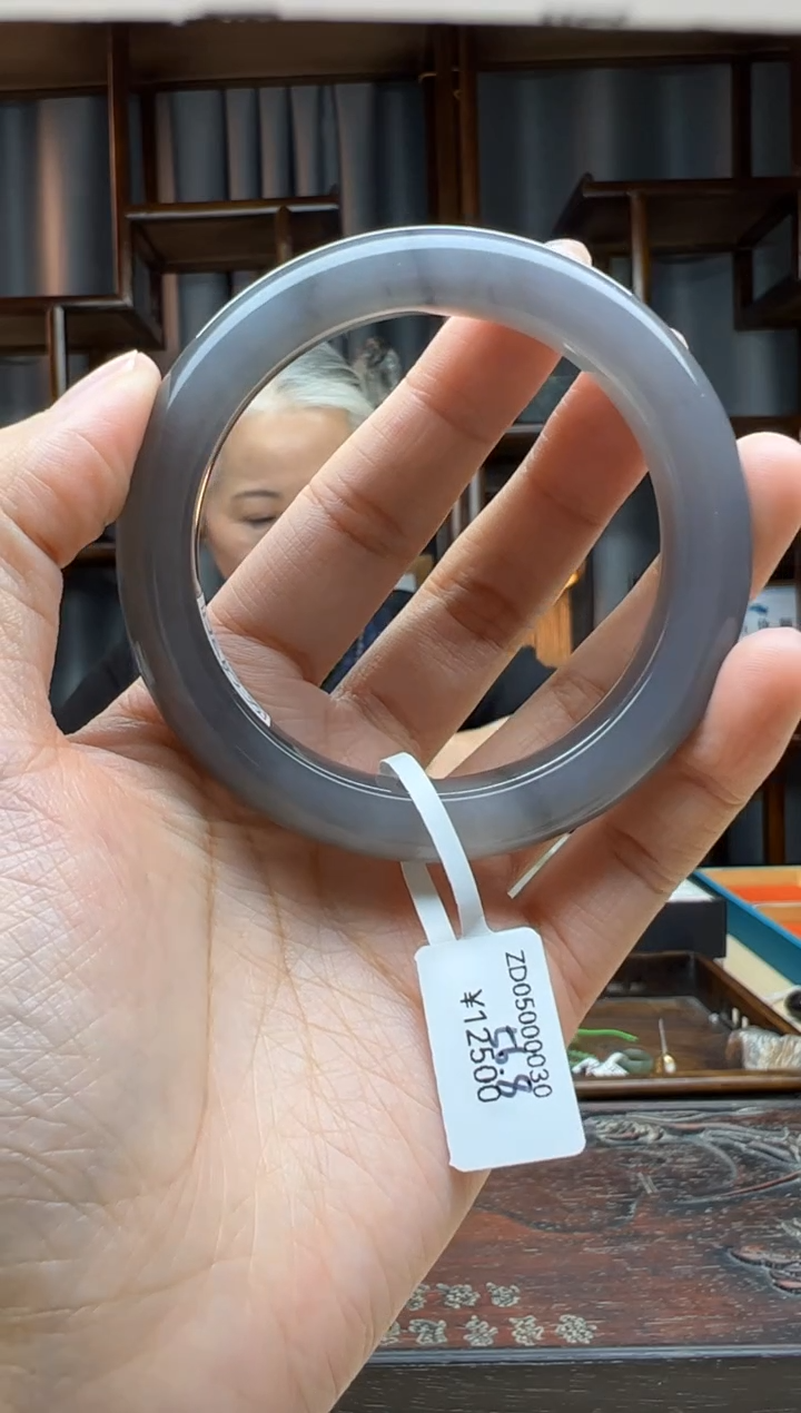 【闪购商品】和田玉颈饰未镶嵌手镯   56.8