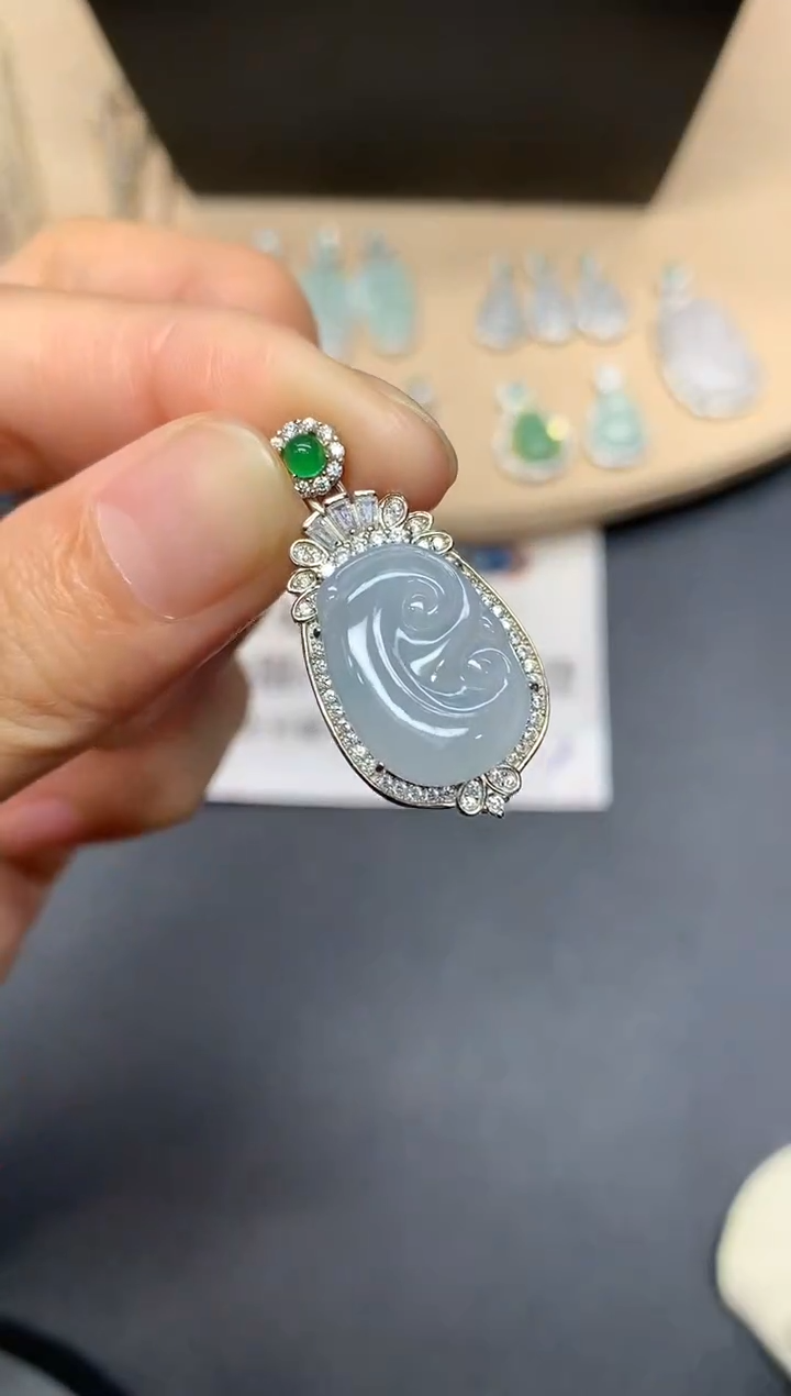 【闪购商品】翡翠吊坠(不含链)银S925镶嵌如意【多样性发其一】