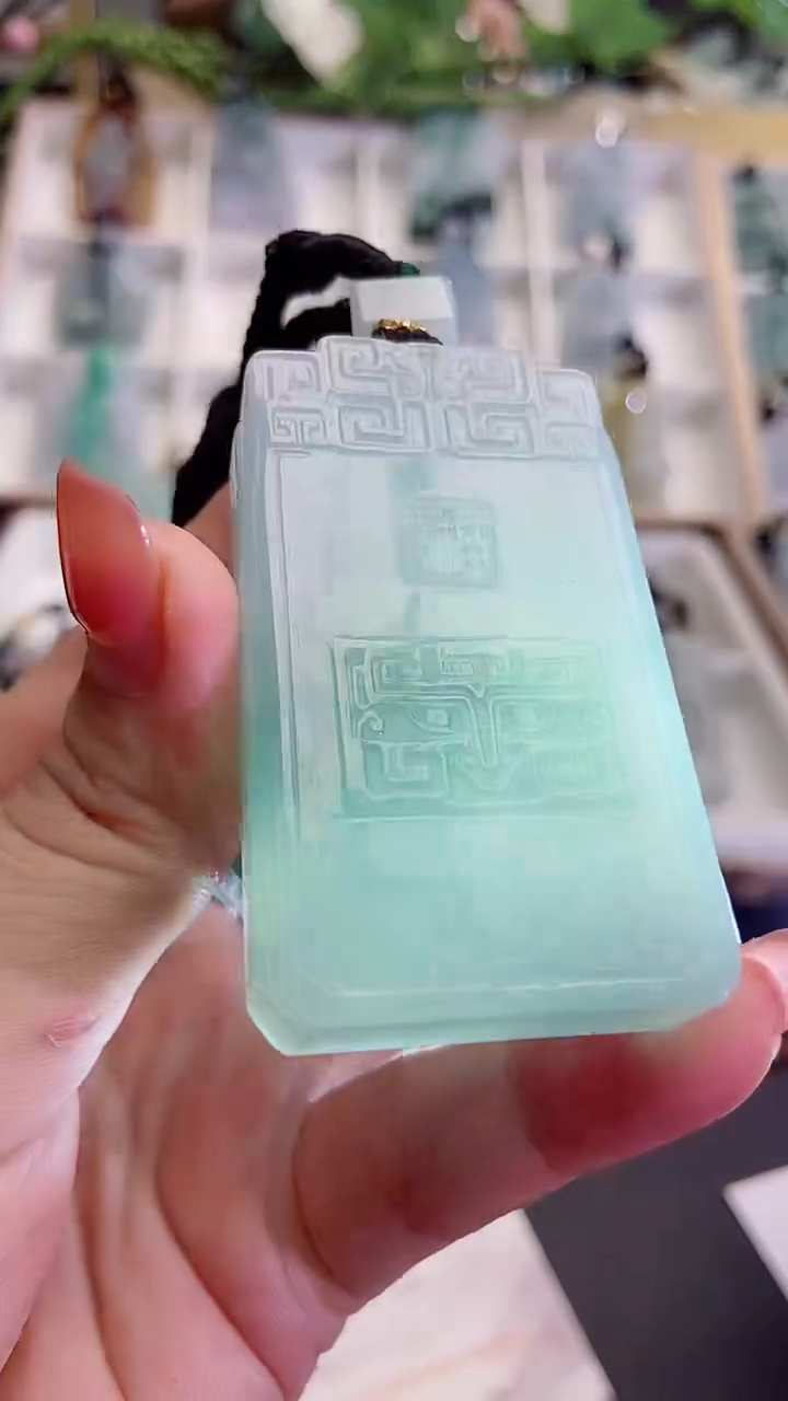 翡翠未镶嵌颈饰缅甸天然翡翠