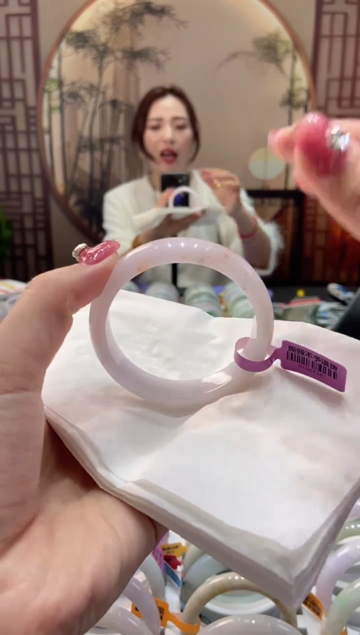 【闪购商品】翡翠手镯未镶嵌00009688