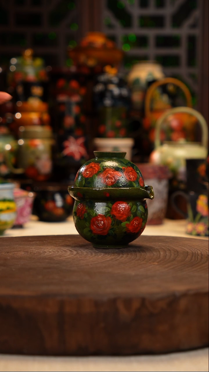 油画    手绘釉下彩