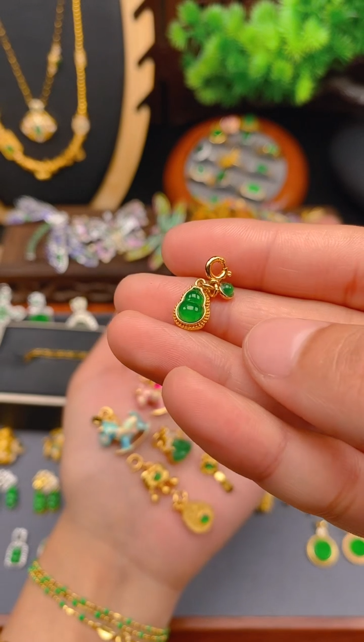 【闪购商品】翡翠吊坠(不含链)银S925镶嵌蛋面葫芦万能扣3