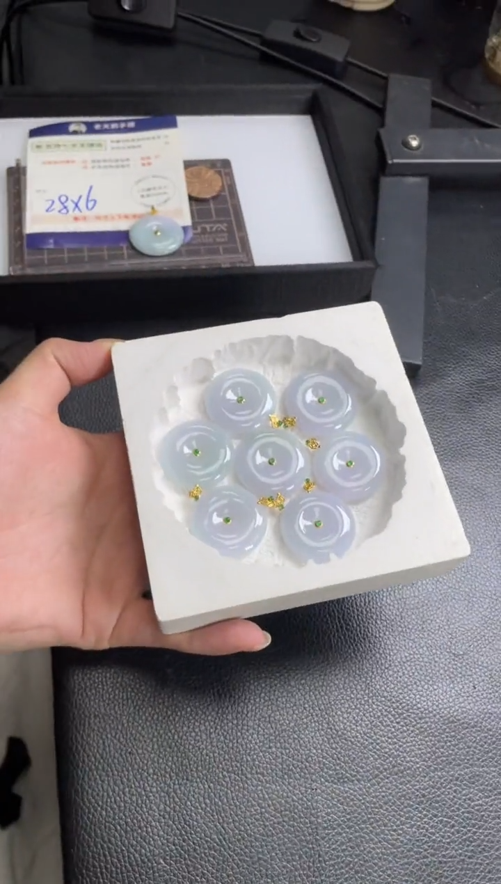 【闪购商品】翡翠挂件18K金镶嵌平安扣FL10配绳/多样性发其一CP