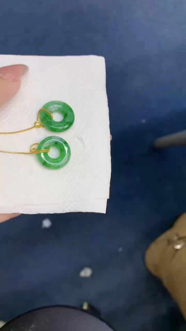 颈饰未镶嵌翡翠1