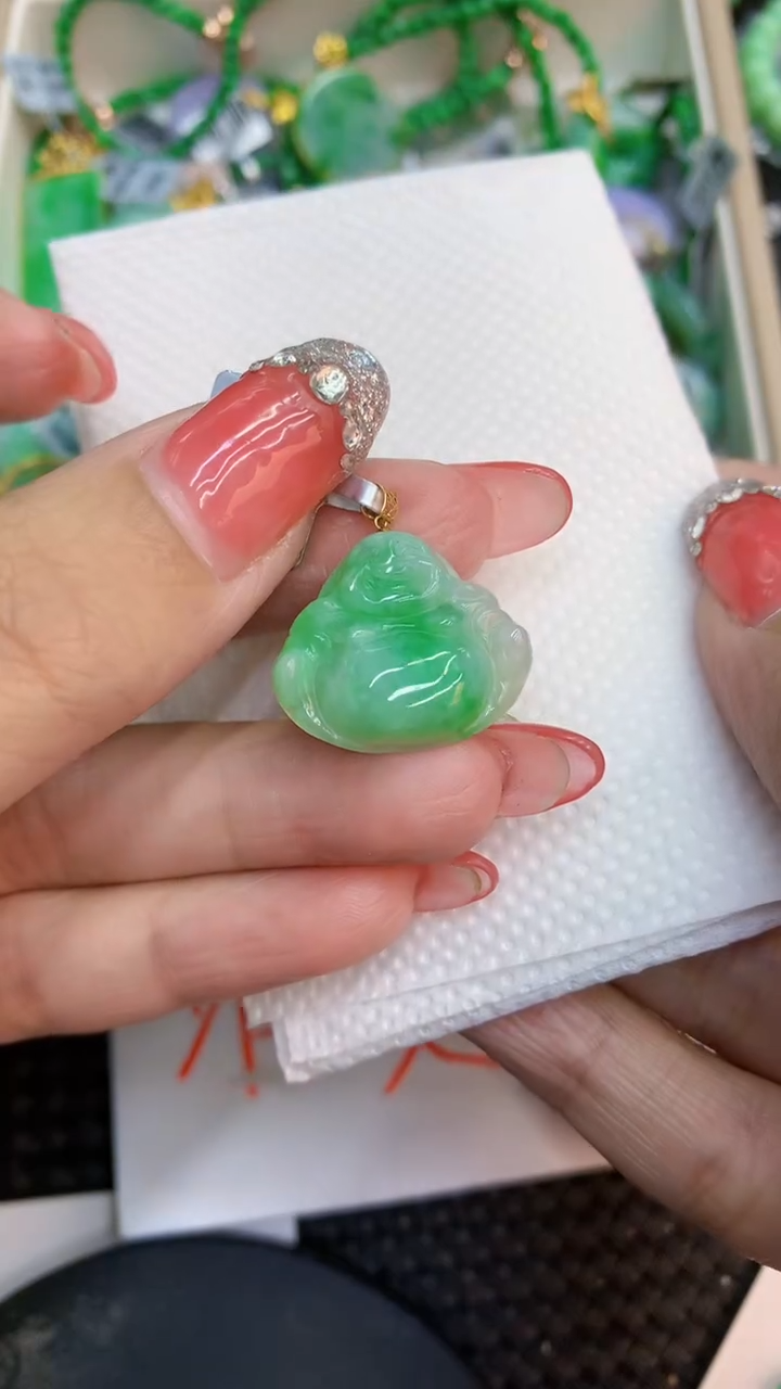 颈饰未镶嵌翡翠1