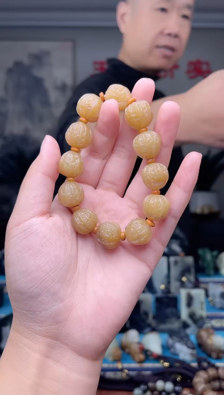 未镶嵌和田玉挂件1