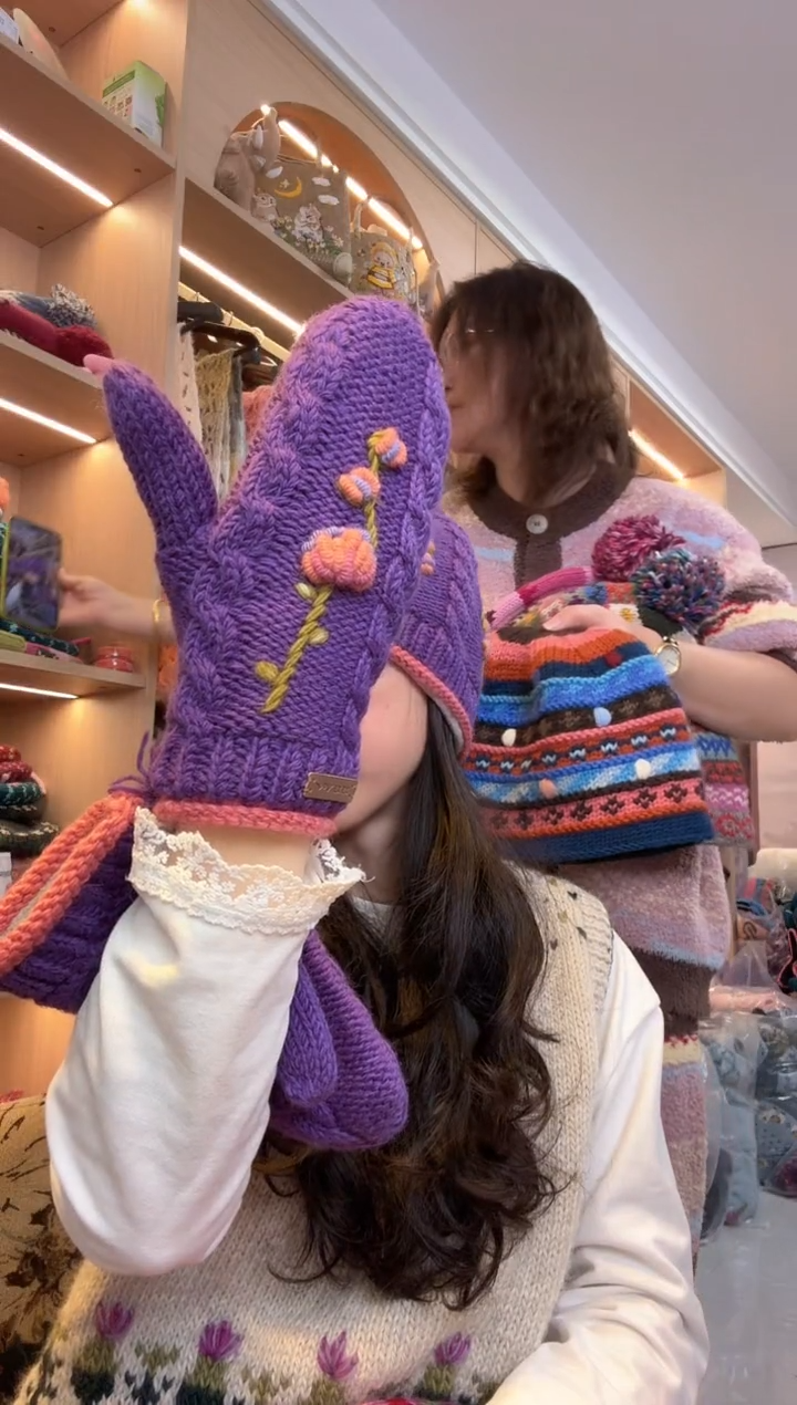 羊毛美利奴紫色提花全包手套