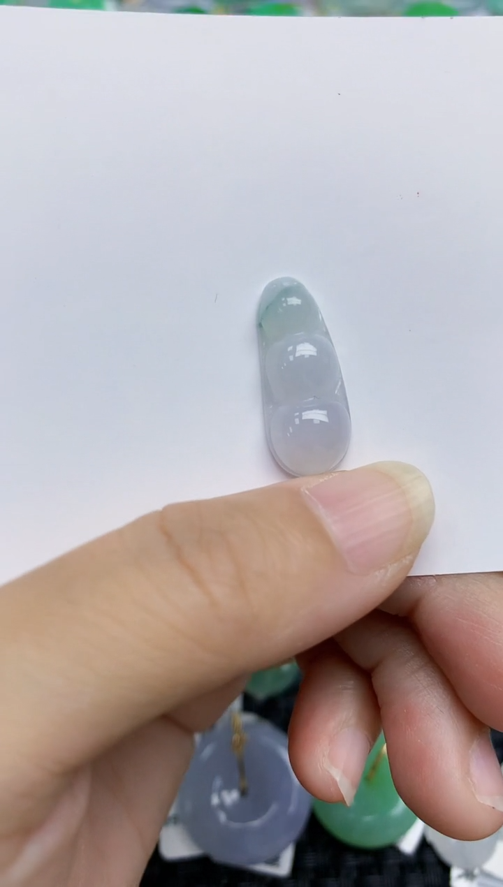 翡翠未镶嵌颈饰天然A货翡翠