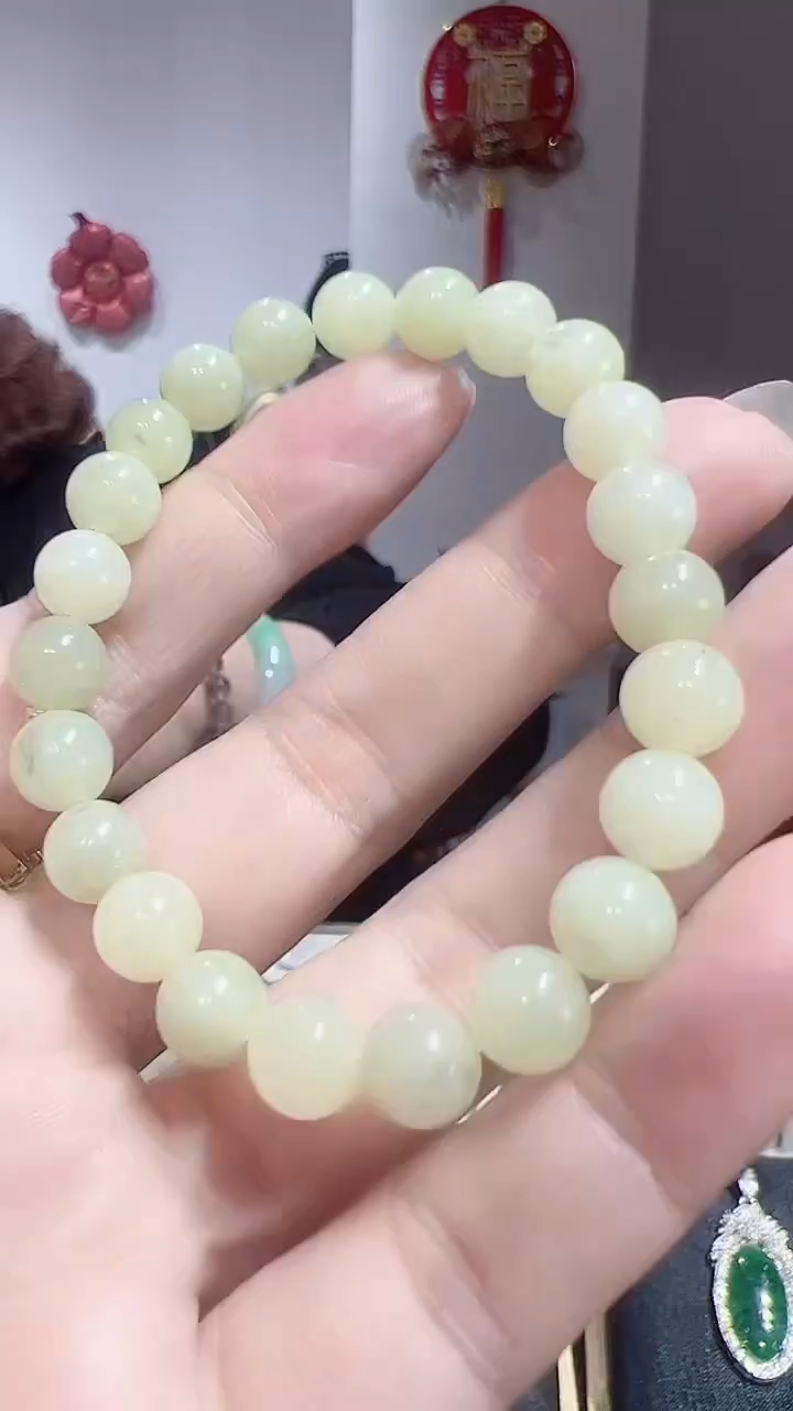 未镶嵌手链和田玉2025102486