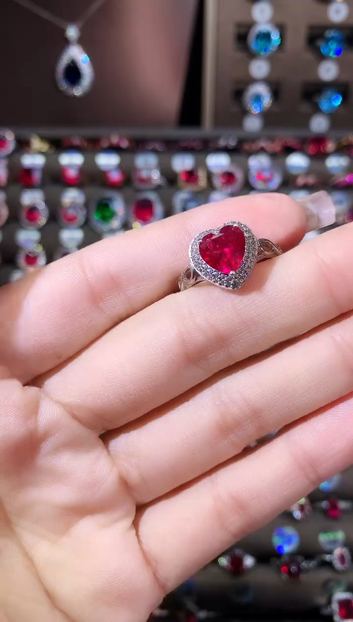 银S925镶嵌戒指红宝石8银色