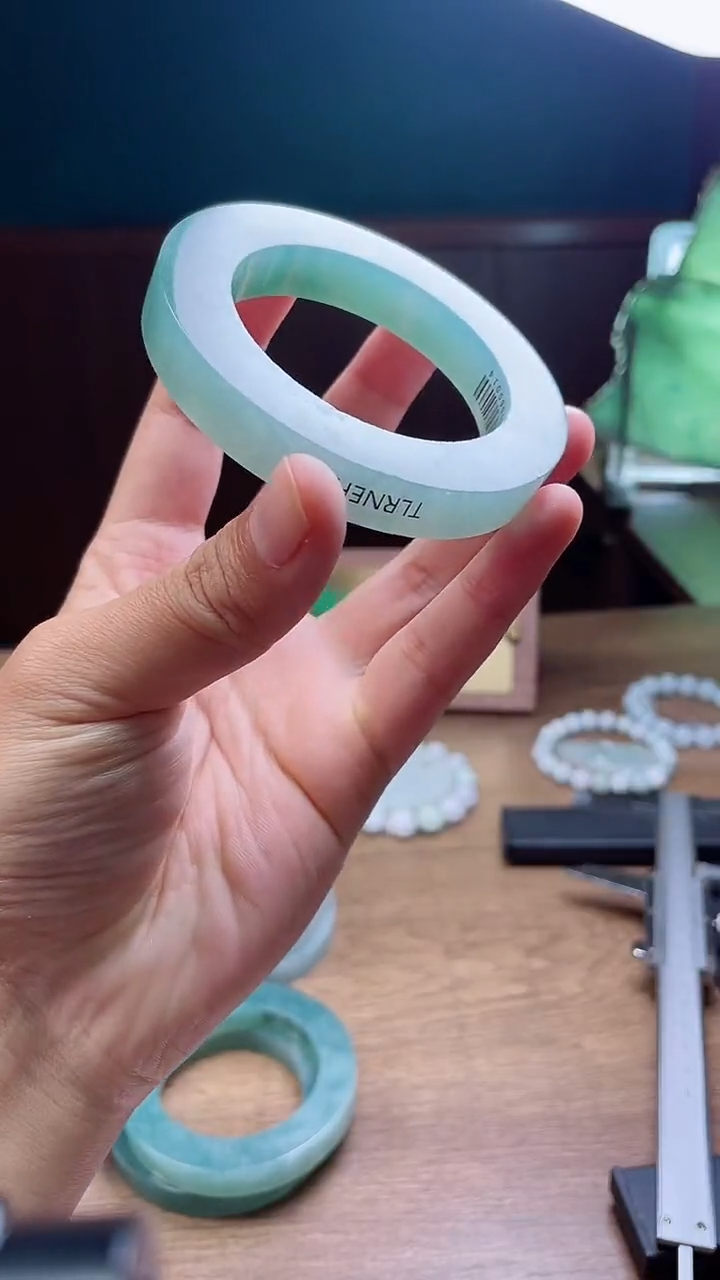 定制翡翠手镯未镶嵌心*定制