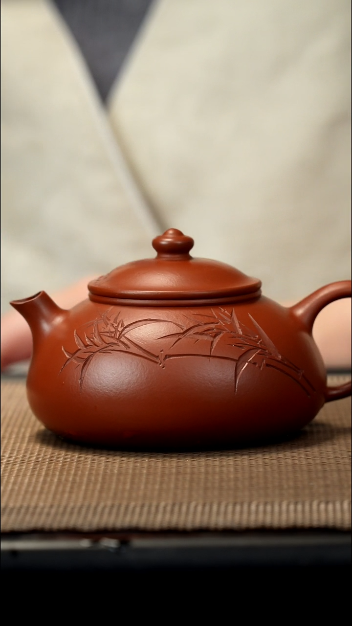 紫砂茶盏紫泥刻绘寒江150CC