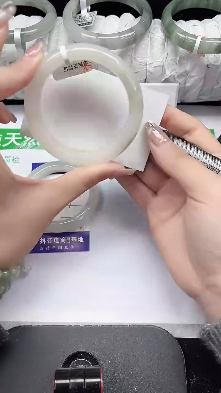 未镶嵌手镯石英质玉140-55/56