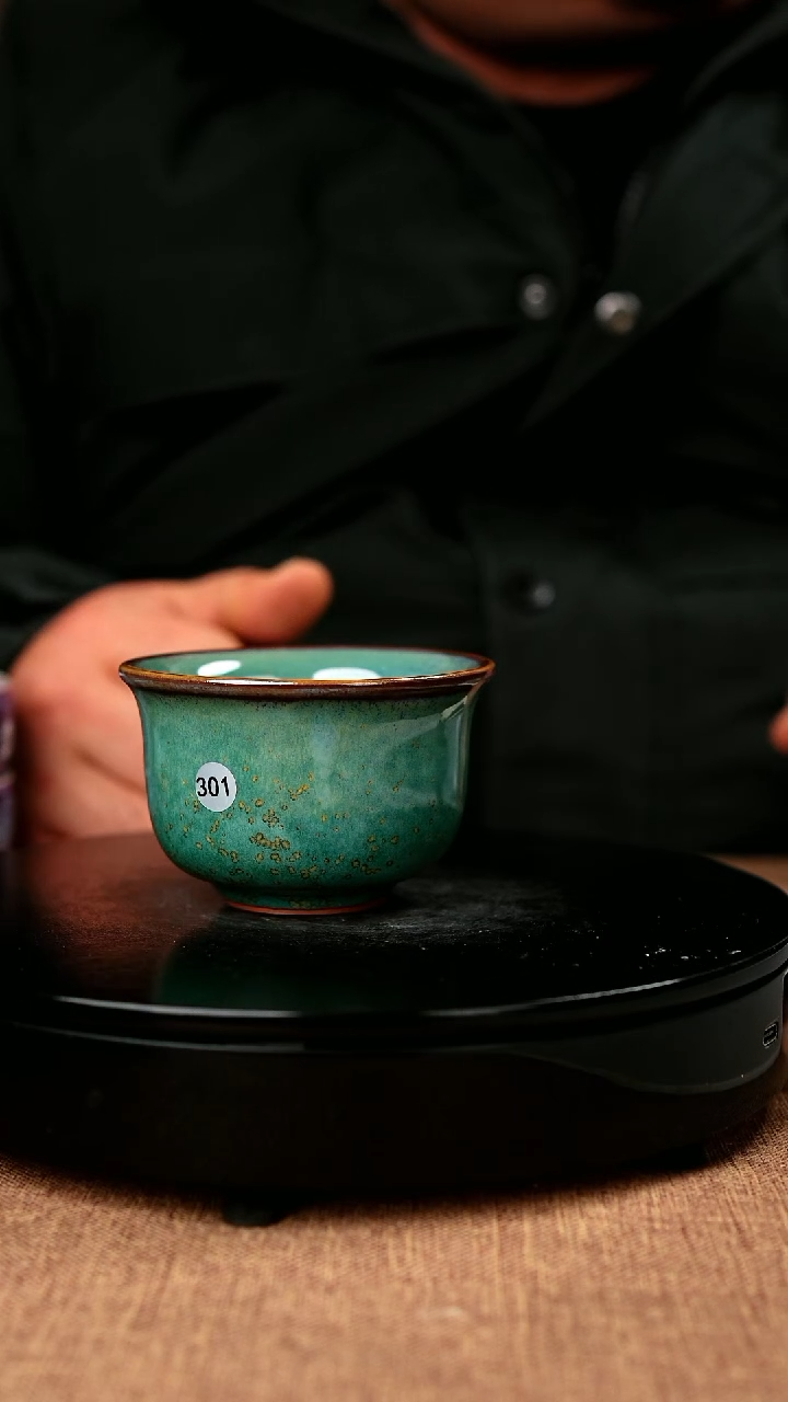 【闪购商品】301#一级品原矿钧瓷炉钧釉压手杯