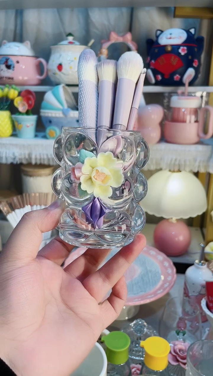 【闪购商品】瓷片化妆笔筒 质量好发货快放心拍