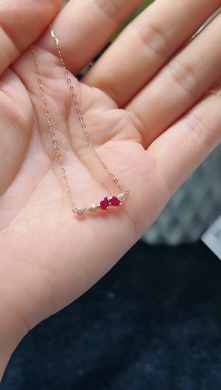 锁骨链18K金镶嵌红宝石·