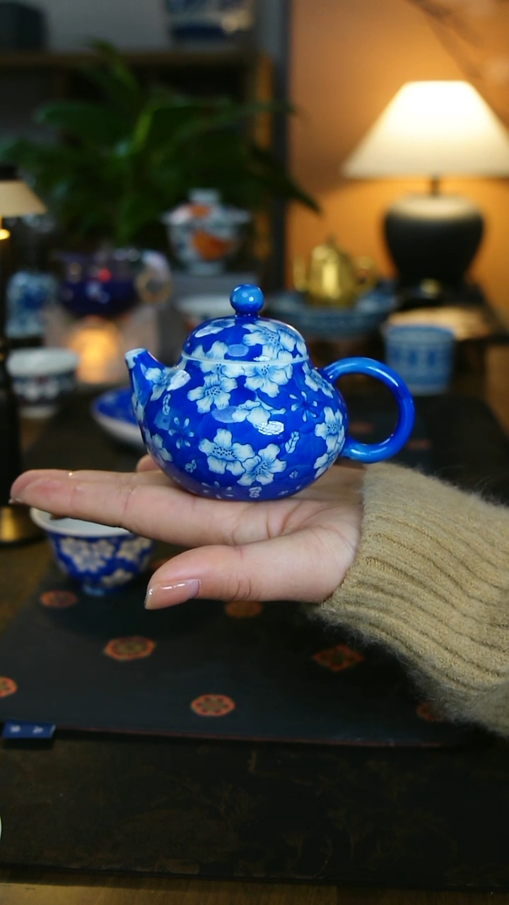 蓝地踏水杜鹃花 文旦壶