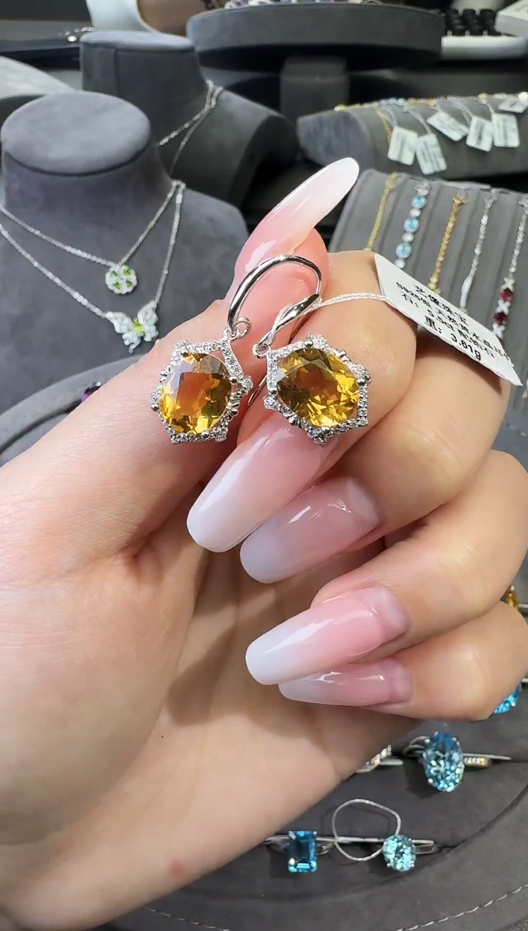 银S925镶嵌耳饰水晶5.5ct/【七天鉴赏期】