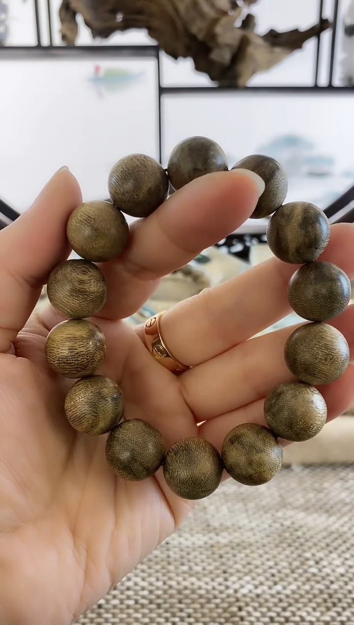 【闪购商品】沉香手串海南尖峰岭软丝高山料17MM单圈